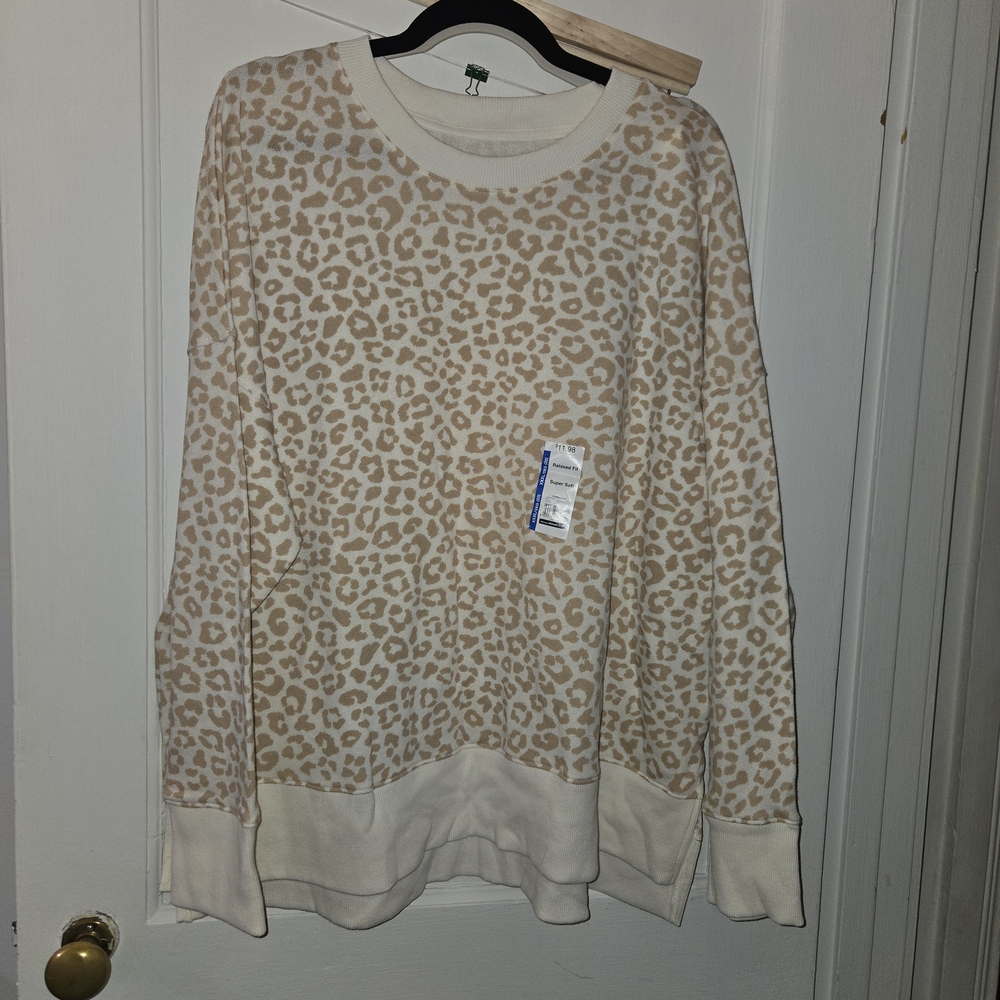 Time and Tru NEW Plus Size Crew Neck Leopard Print Relaxed Fit Sweatshirt 2020 - Picture 3 of 7